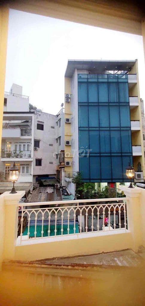 🔥 Mặt tiền Q10 – 30m² – kinh doanh cực đỉnh – giá 10.5 tỷ