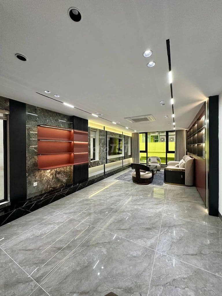 BÁN NHÀ CỔ NHUẾ - 35M2 x 5 TẦNG - LÔ GÓC - Ô TÔ GẦN NHÀ - GIÁ 6.X TỶ