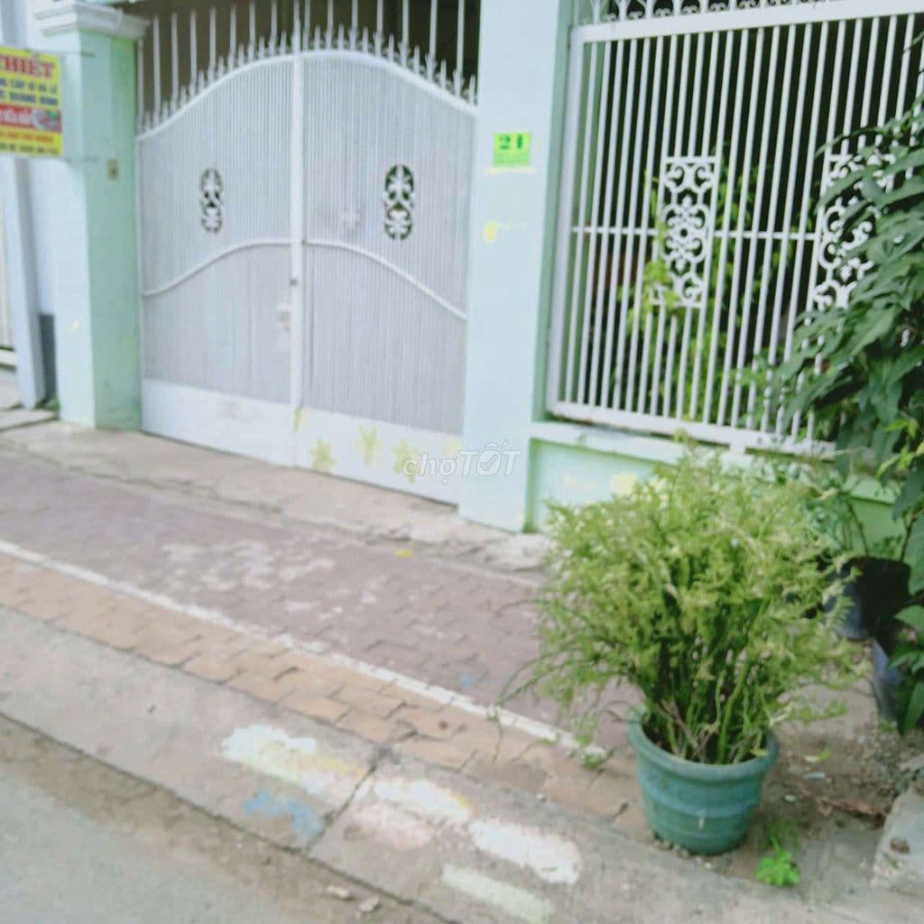 Cho thuê nhà mặt tiền đường 297 Phước Long B Thủ Đức