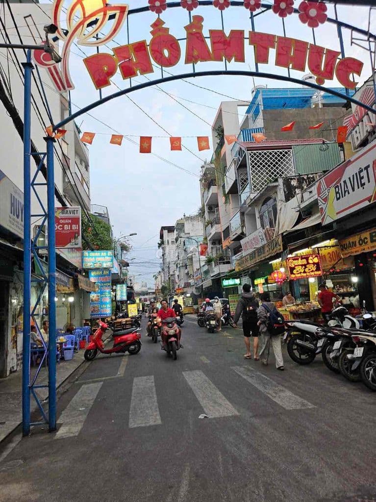 NHÀ MẶT TIỀN- KHU KD SẦM UẤT ĐỈNH- NGAY PHỐ ẨM THỰC TÂN PHÚ-3TẦNG-65
