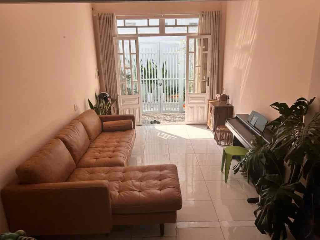 Nhà mới vào ở ngay, 53 m2, chỉ hơn bốn tỷ xíu