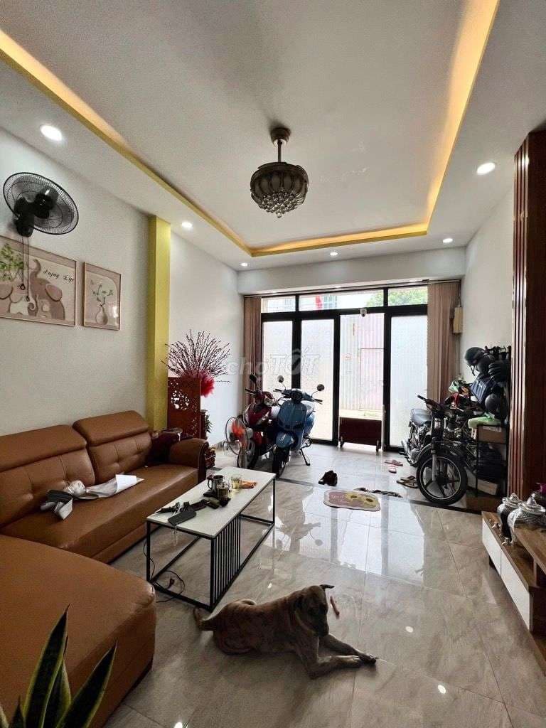 NHÀ ĐẸP 2 TẦNG - GẦN TRƯỜNG TIỂU HỌC BV , CẤP 2 41m2 4x10 - Ảnh 2