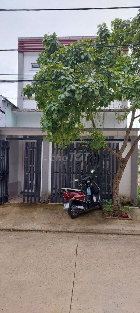 Nhà 2 phòng ngủ mặt đường 10m, kdc hiện hữu, giá 4 tỷ 950tr