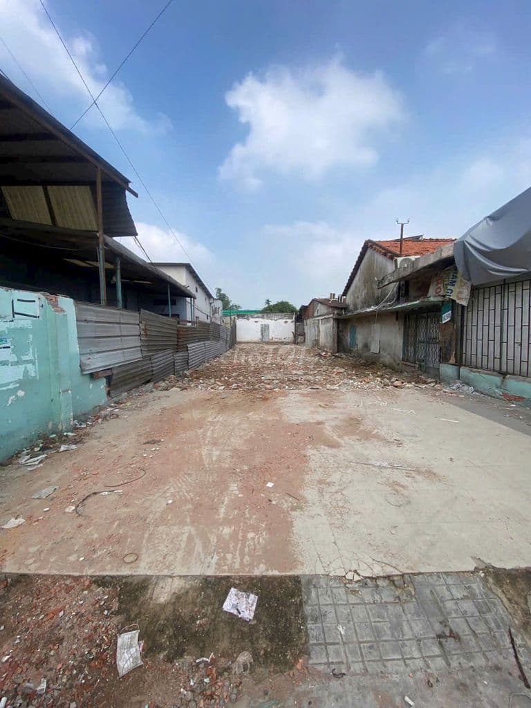 Bán đất THỔ CƯ 100%, xây dựng CHDV, gần 300m2, giá 15,2 tỷ - Ảnh 2