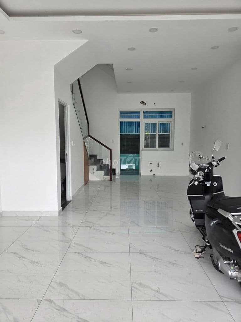 EM BÁN NHÀ PHỐ MT SHOPHOUSE ĐƯỜNG SONG HÀNH KHANG ĐIỀN BÌNH CHÁNH - Ảnh 3