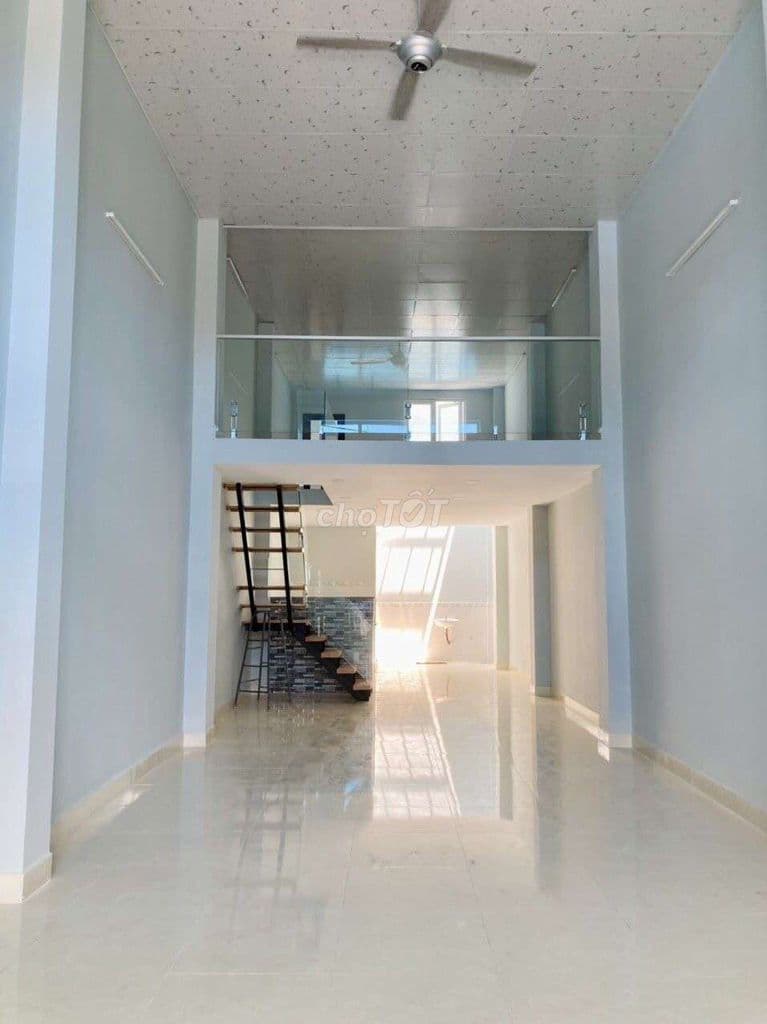 Diện tích lớn, giá rẻ 87m2; 4,25 tỷ Ngay chợ Bình Thành Bình Tân