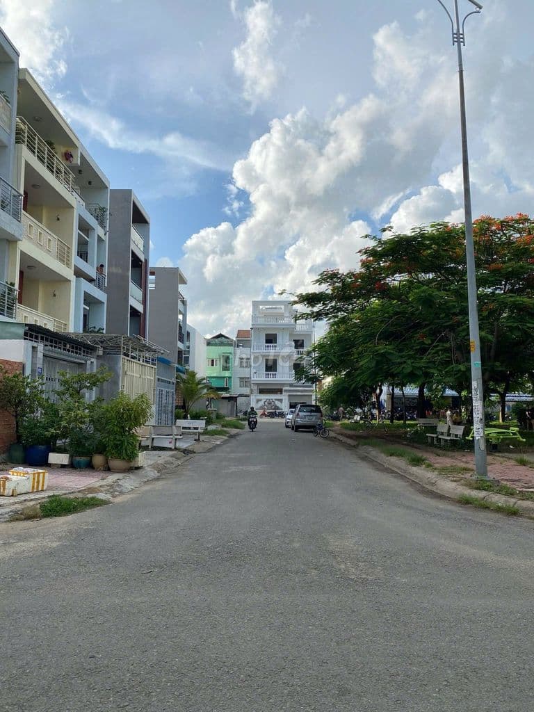 HÀNG HIẾM. CHỦ GỬI BÁN 2 LÔ ĐẤT DỰ ÁN CÔNG ÍCH Q2, P. BTT. - Ảnh 3