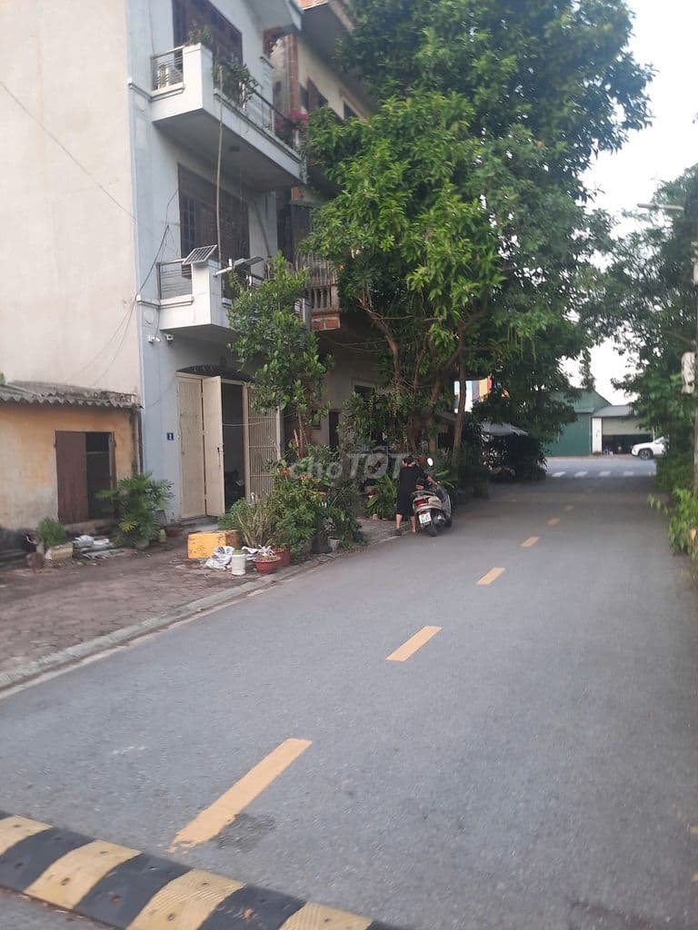 Đất thổ cư 80m2 đường ỷ Lan, Đặng Xá, Gia Lâm đường oto tránh.
