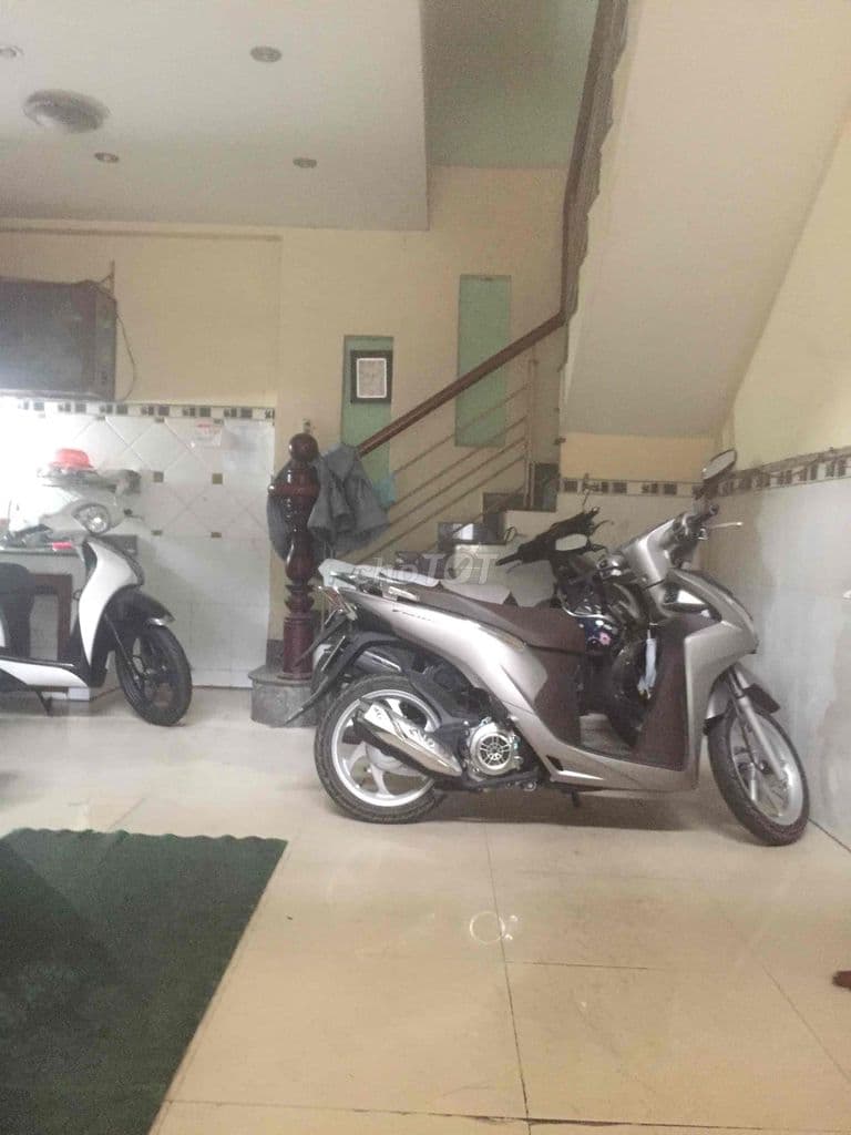 phòng trọ ở ngay chợ phưởng 10 quận 10 đươfng Lý thái Tổ - Ảnh 2