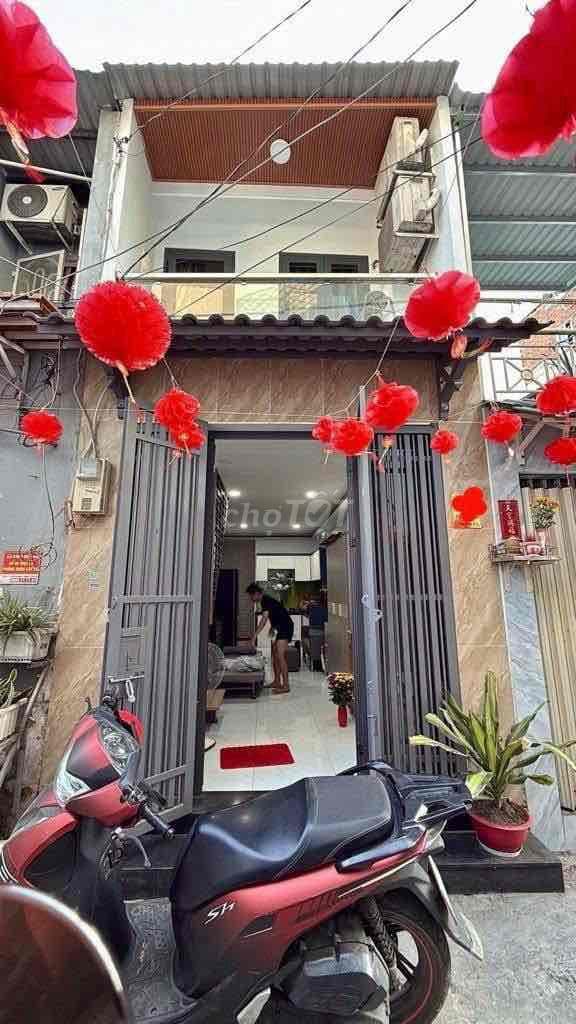 Giá Thật Thị Trường - Nhà 54m2, 1 lầu, 2 phòng ngủ, hẻm xe hơi