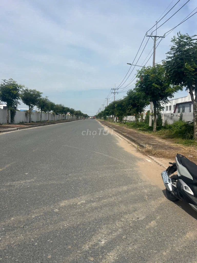 Bán lô đất trong khu công nghiệp Tân Phú Trung dt 6300m