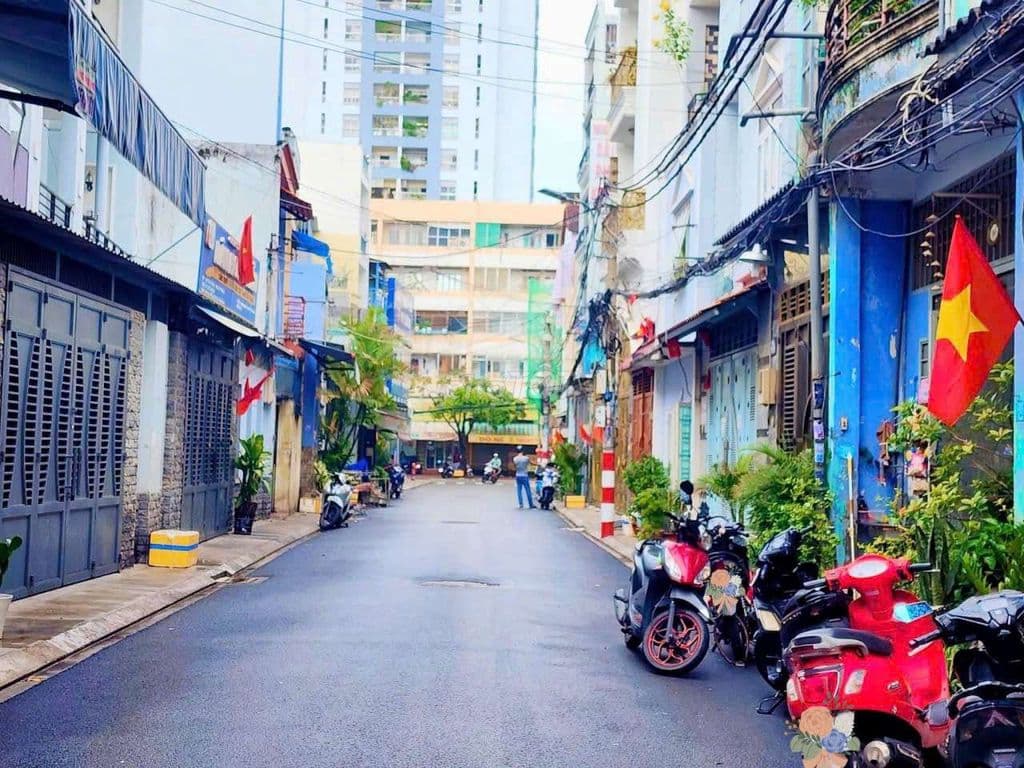 NHÀ 2 TẦNG, NGAY KHU BÀU CÁT, 54M², NGANG HIẾM 5.4M. GIÁ NHỈNH 6 TỶ