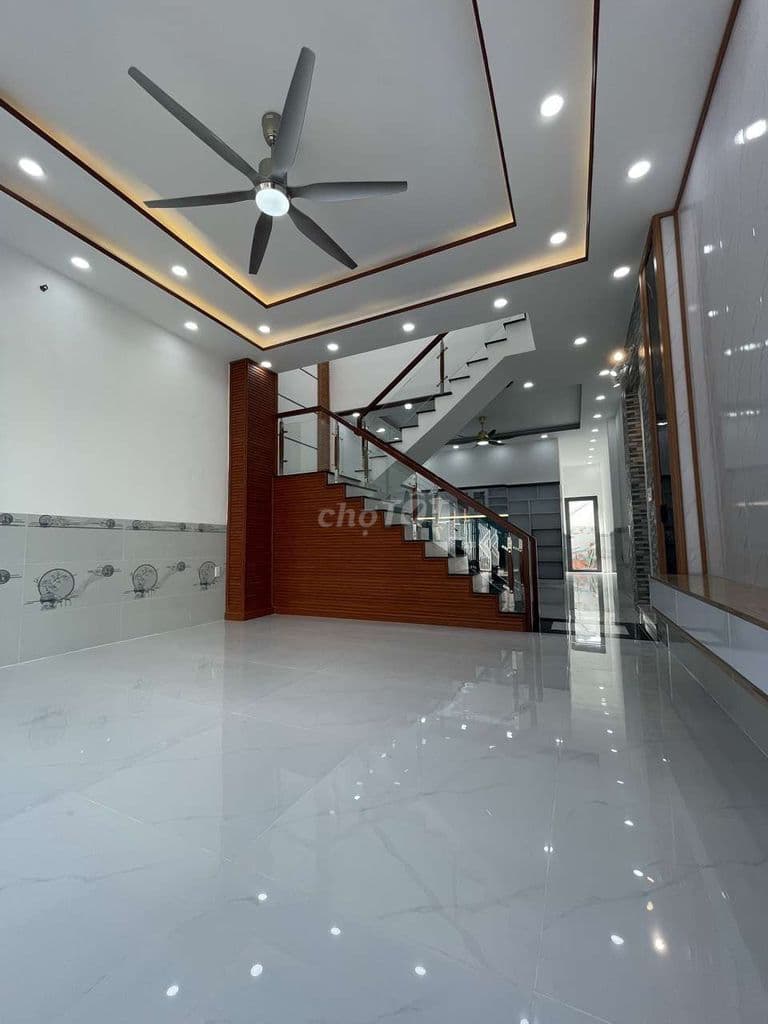 Nhà SHR 1 trệt 1 lầu cực đẹp tại Bình Mỹ cách cầu Rạch Tra 2km