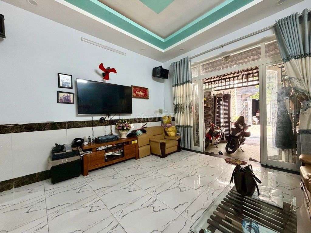 Bán nhà 3 tầng, 4.6x18m, Huỳnh Thị Hai, Hẻm Ô tô, chỉ 6.3 tỷ, quận 12 - Ảnh 3