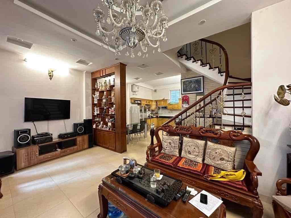 Ô TÔ ĐỖ CỔNG CẠNH NGOẠI GIAO ĐOÀN TÂY HỒ 70m RỘNG 6m NHÀ 4 TẦNG 15Ty5 - Ảnh 2