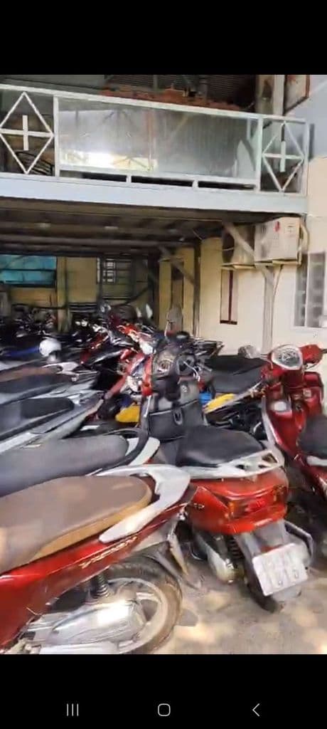 NHÀ XƯỞNG HƠN 2000M2 HẺM LỚN, CÁCH MT LÊ VĂN KHƯƠNG 50M.