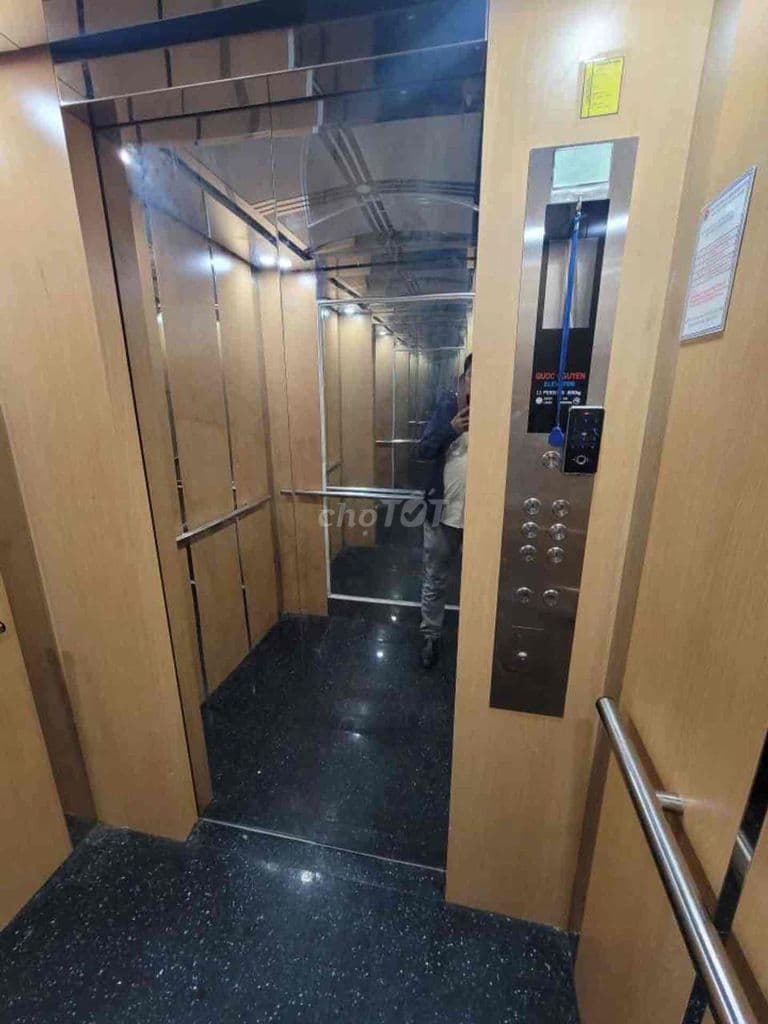 SIÊU PHẨM 6 TẦNG , CÓ THANG MÁY , HXH , GẦN SÂN BAY , NHỈNH 8 TỶ - Ảnh 2