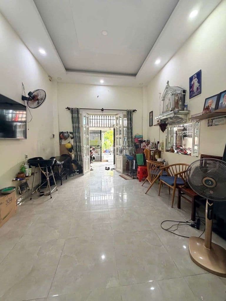 BÁN NHÀ NGUYỄN VĂN QUÁ 61M2, QUẬN 12 NHỈNH 4 TỶ - Ảnh 3