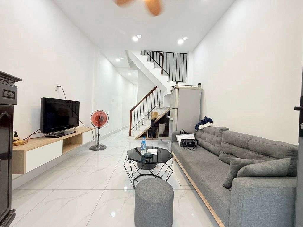 NGUYỄN THÁI SƠN , P5, GÒ VẤP , 39M2 , 2NGỦ , 2WC , SÂN THƯỢNG