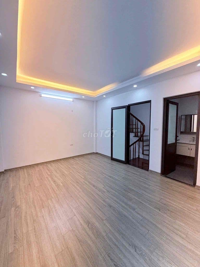 Nhà phố Thịnh Liệt Nhà 5 tầng, ngõ ba gác, ô tô gần nhà dân xây chắc c - Ảnh 3