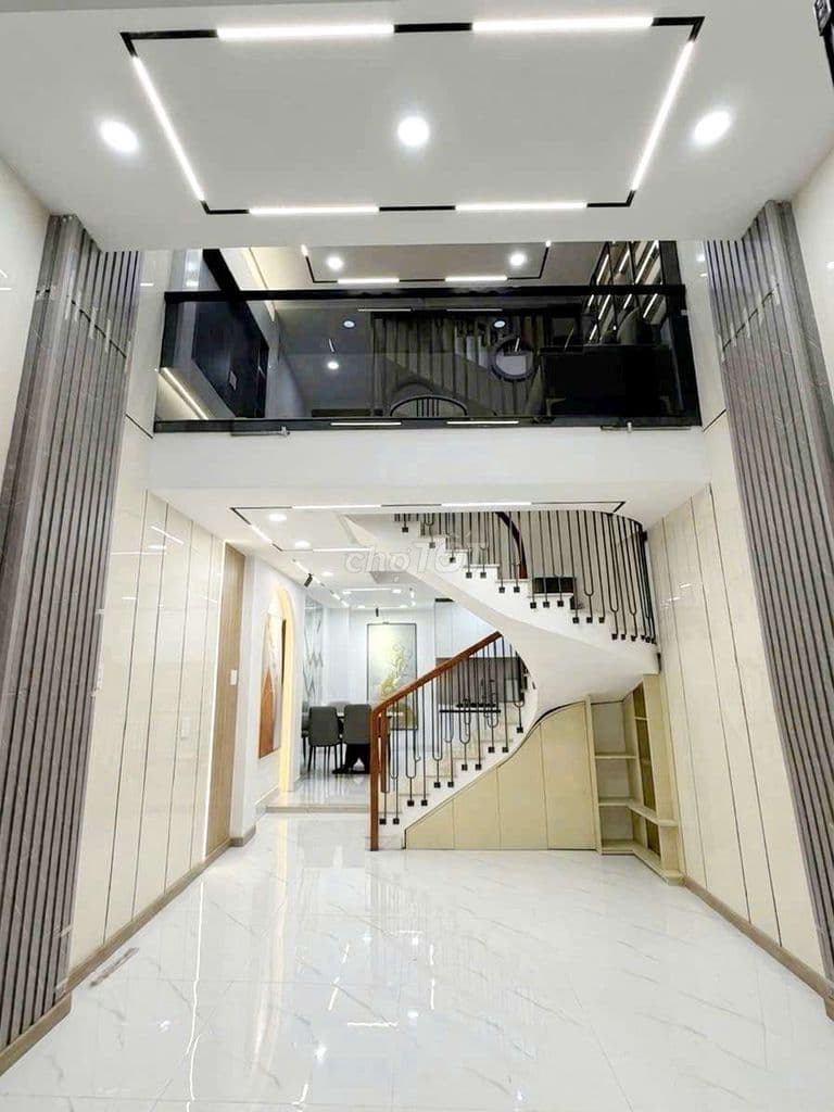 MẶT TIỀN 4 TẦNG FULL NỘI THẤT NGAY LẠC LONG QUÂN HỒNG LẠC, KHU BÀU CÁT - Ảnh 2