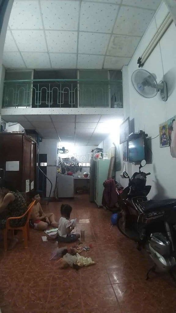 Nhà p11, dt 3,3 x8, lửng, cần bán - Ảnh 2