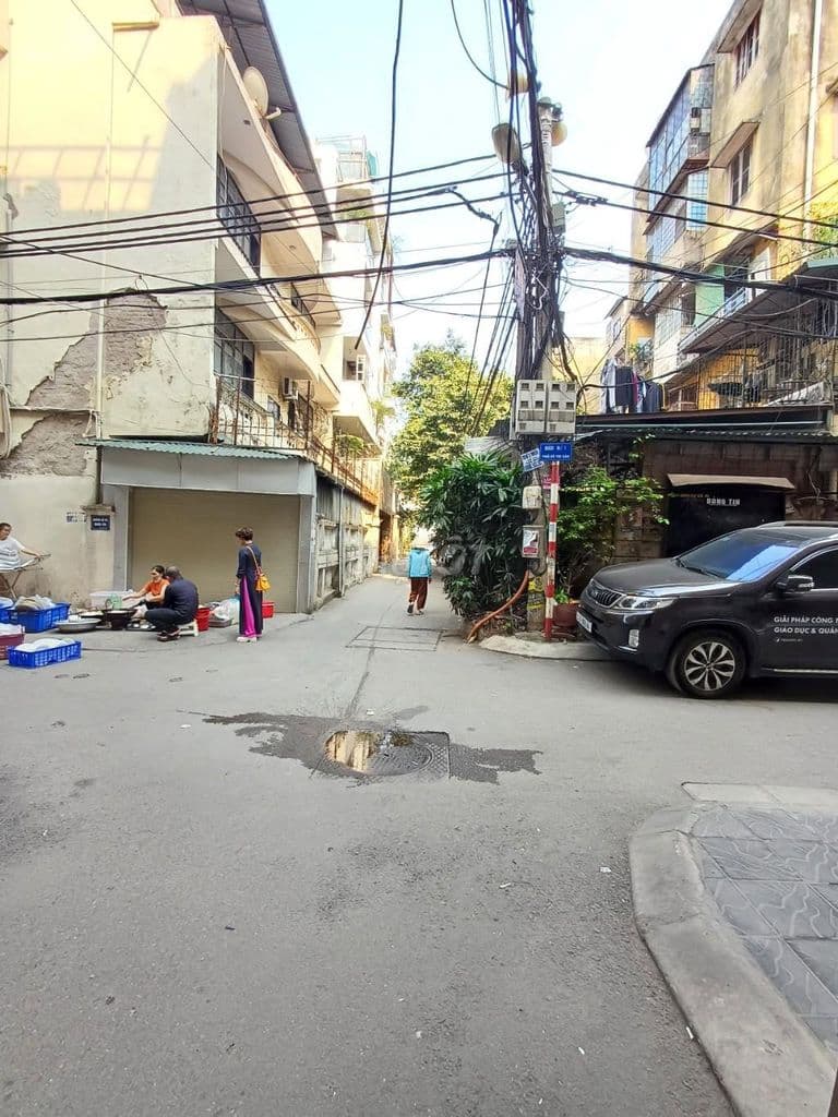 VÕ THỊ SÁU - NGÕ THÔNG - BA GÁC PHI TẬN CỬA - NHÀ ĐẸP Ở LUÔN