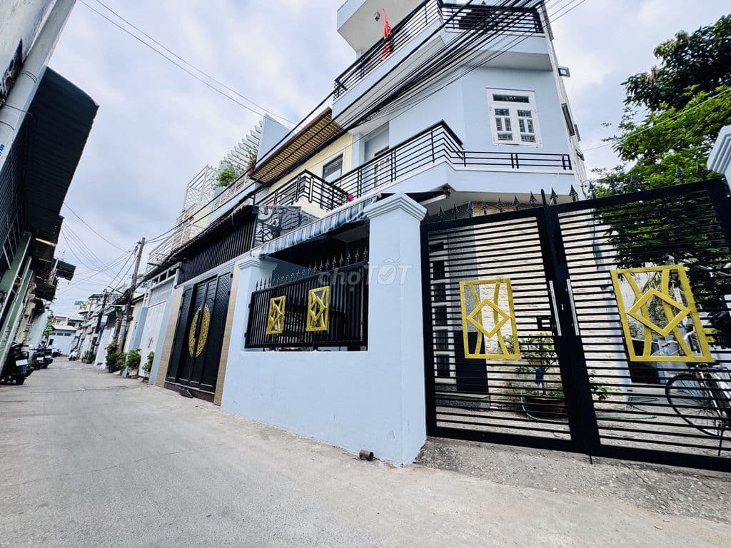 P. PLB, HXH, DT khủng 95m2 rộng 5m full TC có nhà C4 bán chỉ 5.49 tỷ.