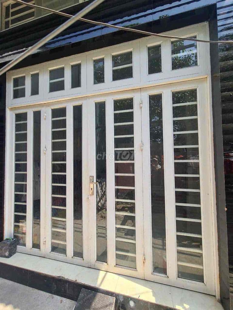 BÁN NHÀ 2 TẦNG 52 m2 GIÁ CHỈ 3 TỶ SHR KHU DÂN CƯ HIỆN HỮU P7 QUẬN 8