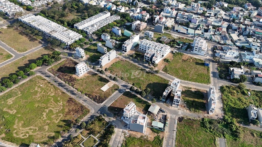 Cần bán đất Quận 9 - Sổ sẵn - 100m2 - Full thổ cư - Giá 30 triệu/m2 - Ảnh 2