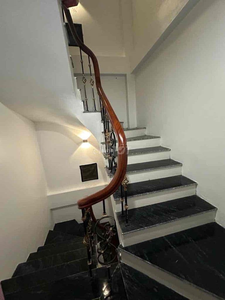 VIP Phố Chính Kinh, nhà đẹp ở luôn, KD đỉnh, oto đỗ cửa, 2 thoáng,dt 3 - Ảnh 2