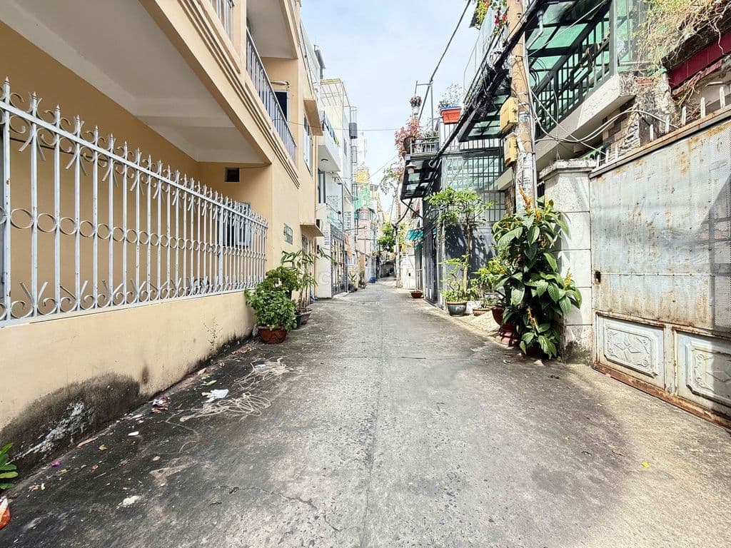 NHÀ ĐẸP NGUYỄN XÍ – DIỆN TÍCH RỘNG 73m² (4 x 18m) – CHỈ 8.5 TỶ - Ảnh 2