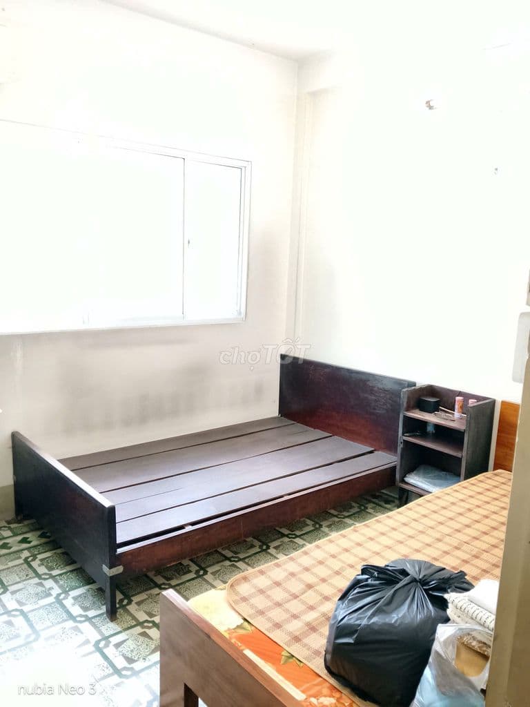 Chung cư Xóm Cải Nguyễn Trãi Quận 5 Lầu 2, 1 phòng ngủ - Ảnh 3