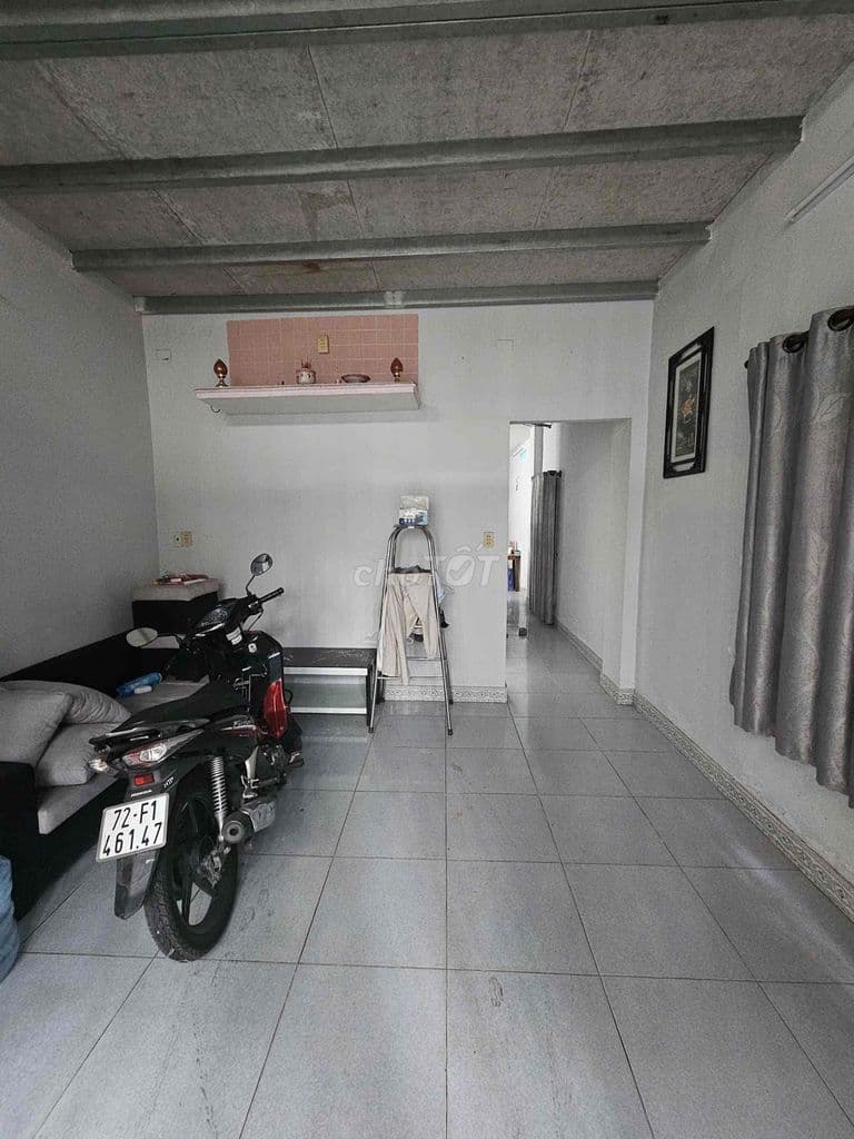 Bán nàh 1 trệt 1 lầu 60m2 4.2mx15m chỉ 3 Tỷ 850 triệu 1 lầu 3 phòng - Ảnh 3