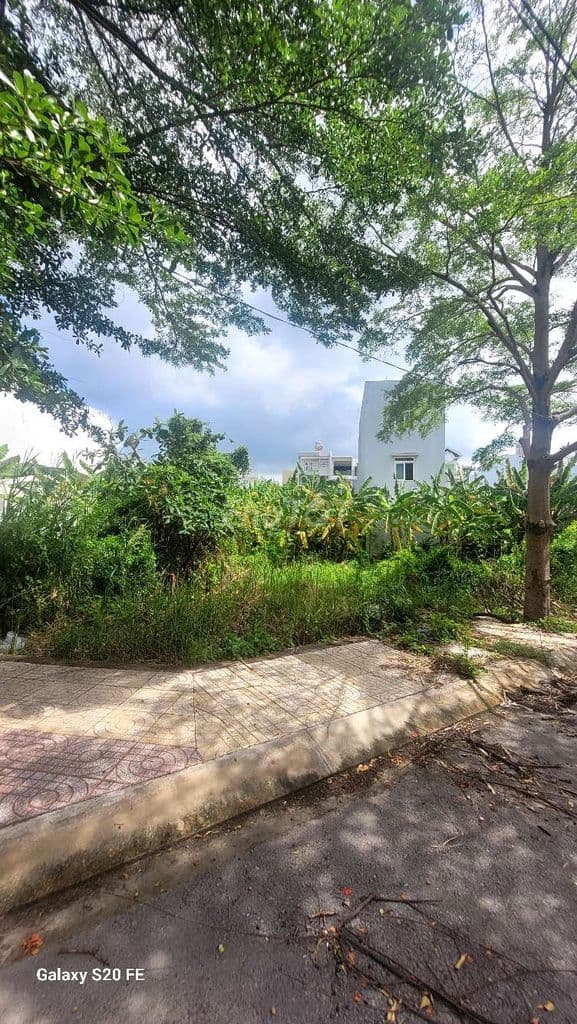 Bán nhanh đất trung tâm hành chính xã Nhà Bè( trung tâm huyện Nhà Bè