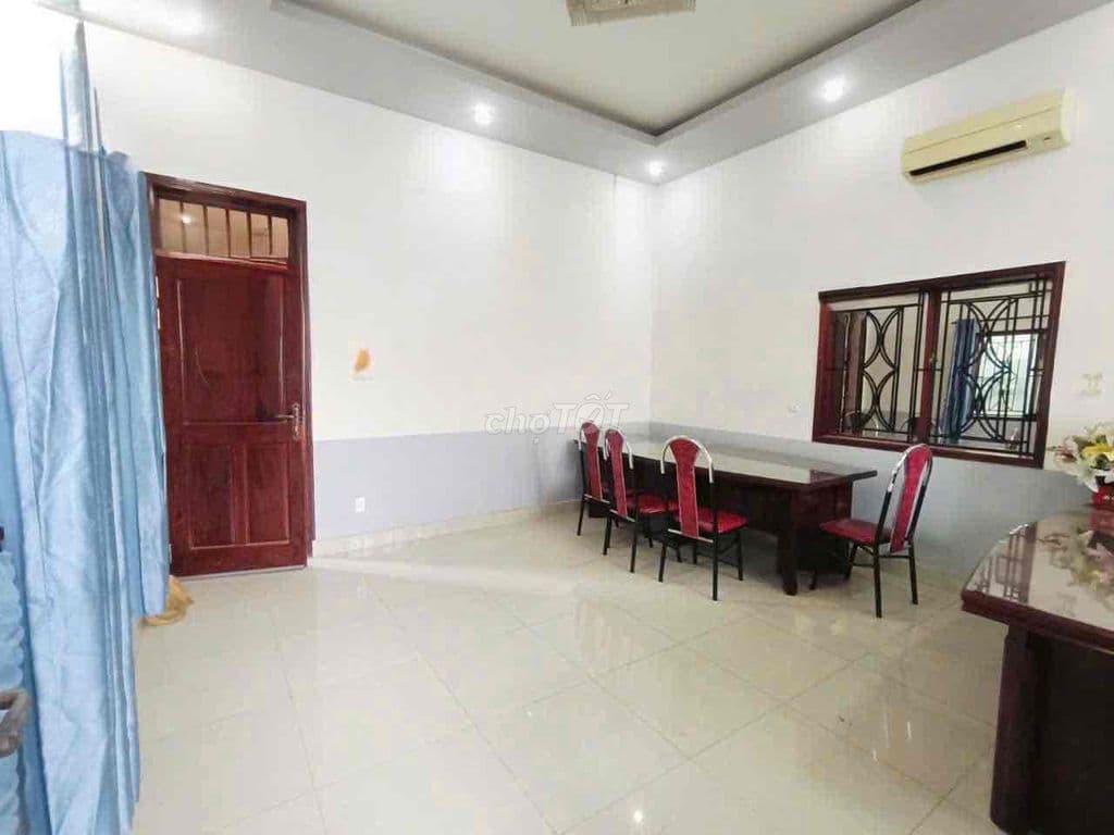 Kẹt Bank Gấp bán ! Nhà 3 tầng hẻm xe hơi Hoàng Diệu 2 - 105m2(5*21m) - Ảnh 3