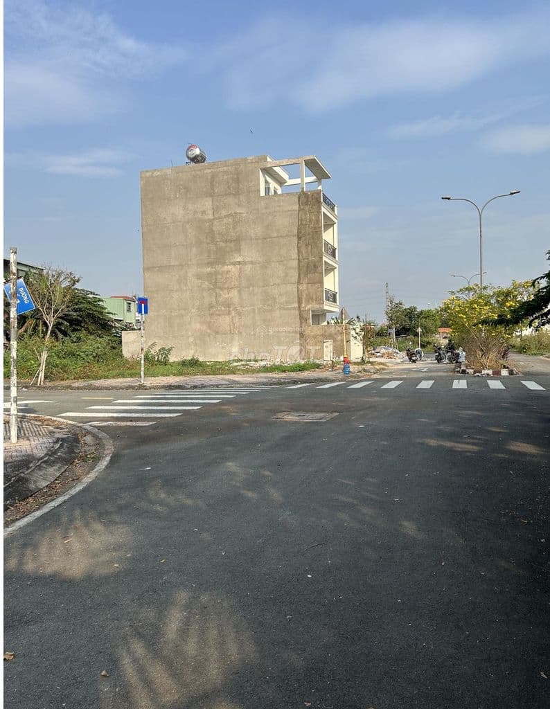 Bán đất 10x29 full thổ cư ngã 3 Nguyễn Duy Trinh và Đỗ Xuân Hợp - Ảnh 2