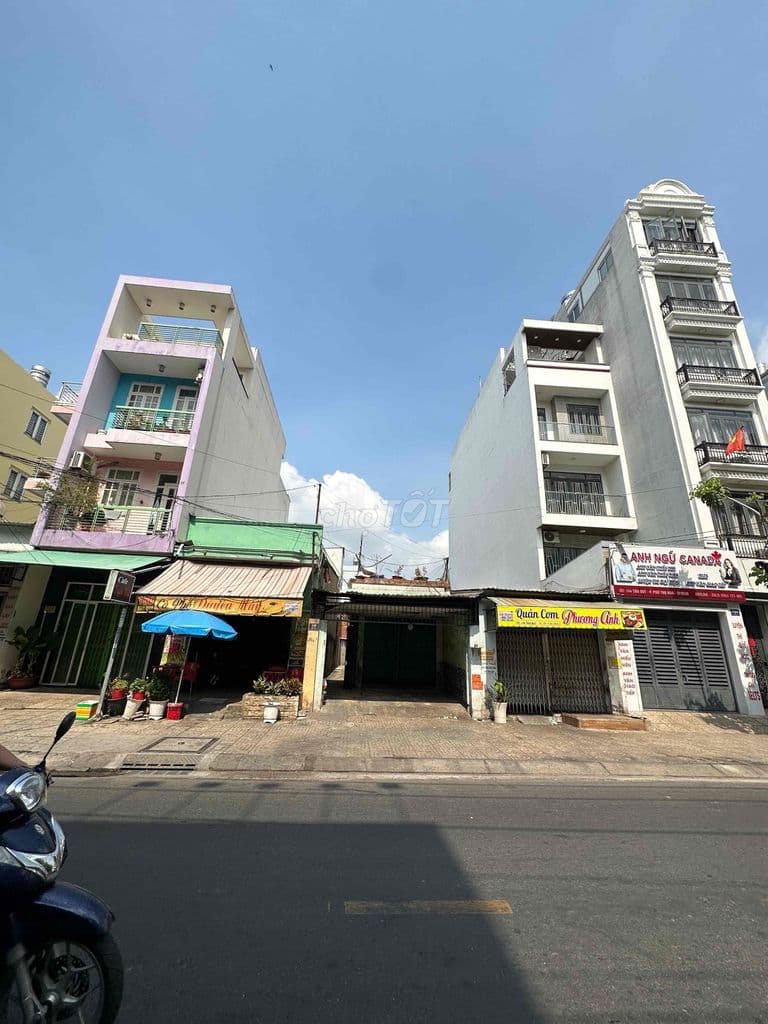 Bán nhà MTKD 20M số 148 Tân Quý DT 4.8x 23 = C4 giá 15.3 Tỷ Tl