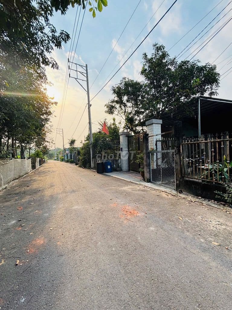 Bán đất 189m2 Định Hoà, TDM giá 2.15 tỷ