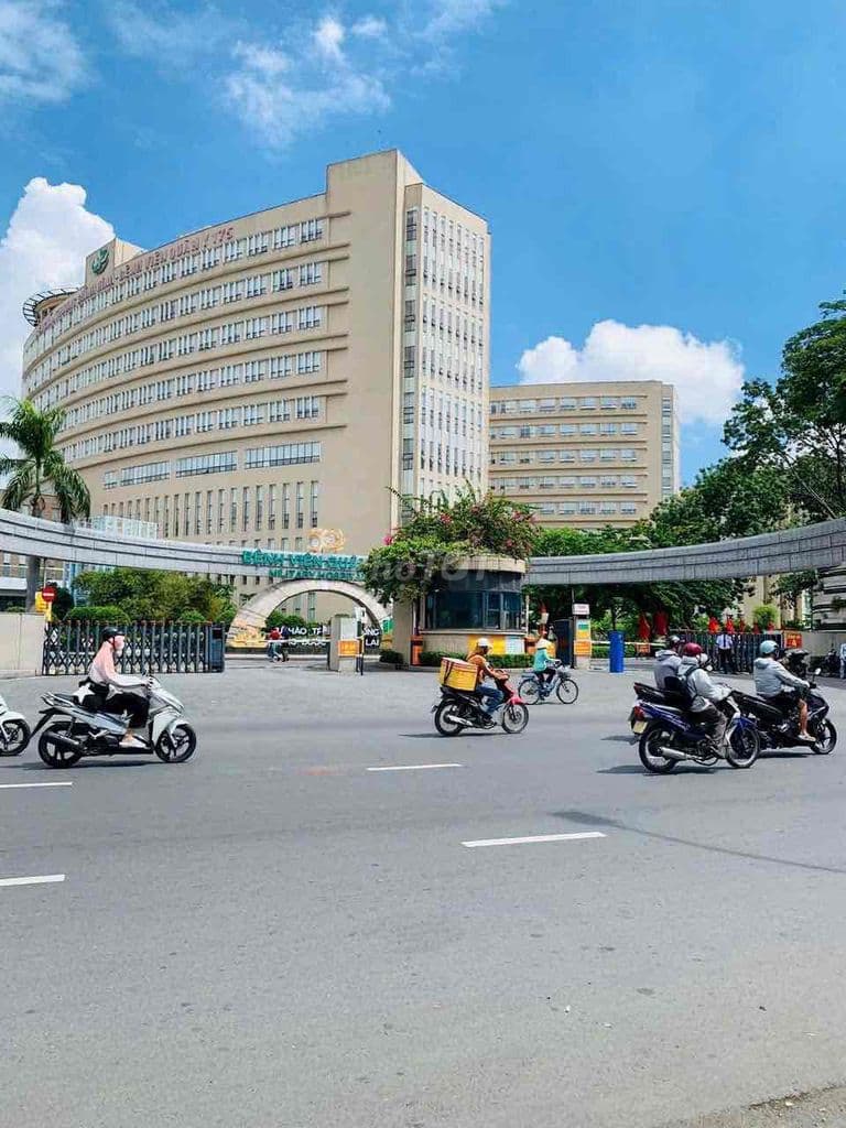 Nhà hẻm 175 nguyễn văn công - Xe hơi thông - 2 lầu 3 phòng ngủ