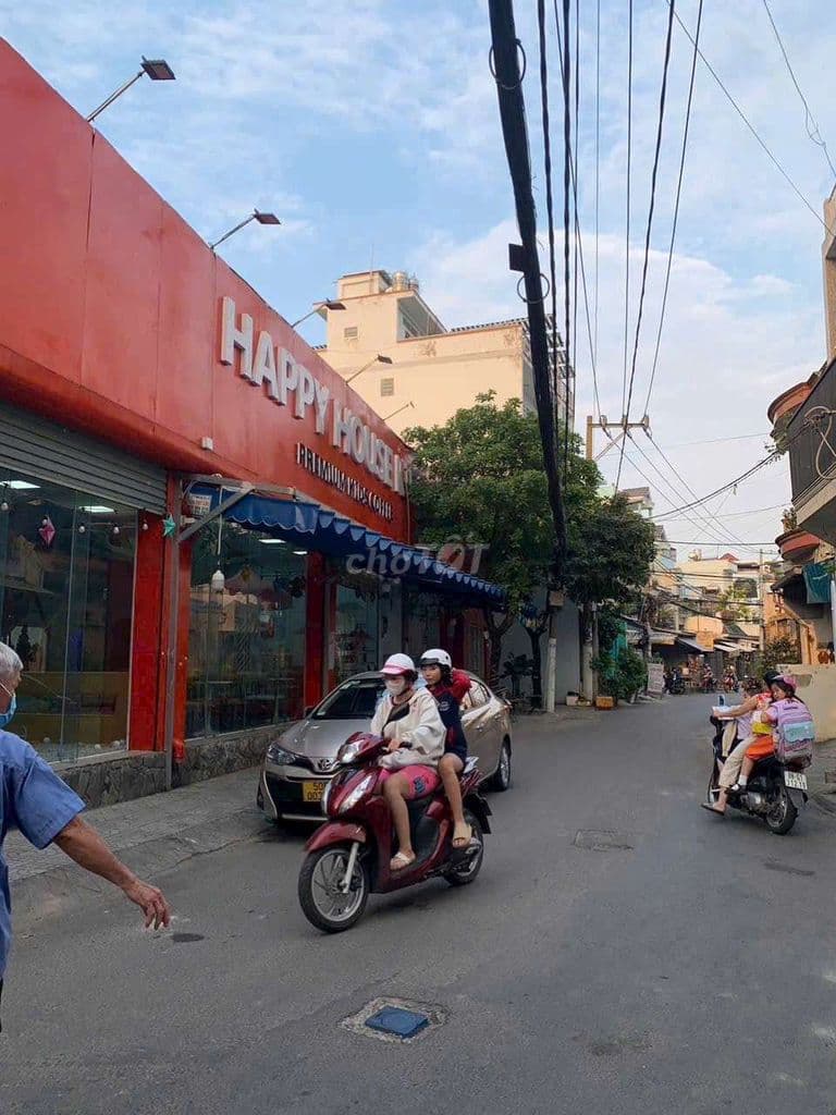 MTKD Hoàng Xuân Nhị, sát Âu Cơ, 5 x 18m, c4 lửng