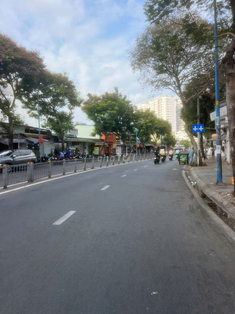 Bán Gấp Nhà Mặt Tiền Kinh Doanh Kênh Tân Hóa Tân Phú - Ảnh 2