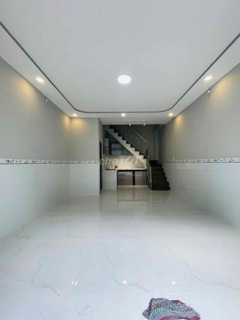 BÁN NHÀ HẺM XE HƠI VƯỜN LÀI 3 TẦNG 3 PN 30M2 GIÁ CHỈ NHỈNH 5 TỶ TL - Ảnh 2