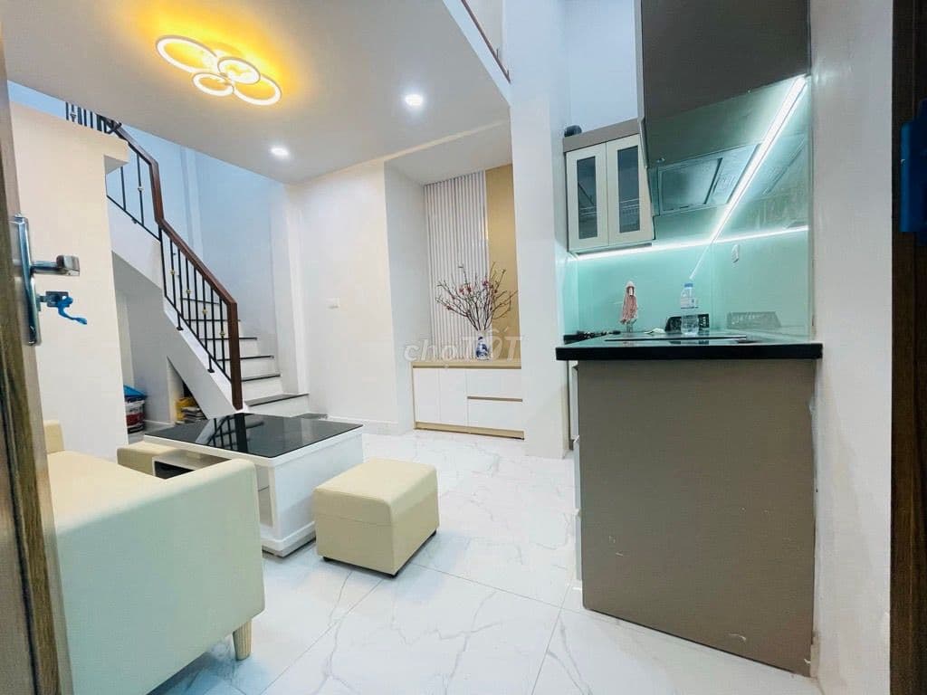 Bán nhà phố Khâm Thiên 15m2x4 tầng xây mới, 3 tỷ 9
