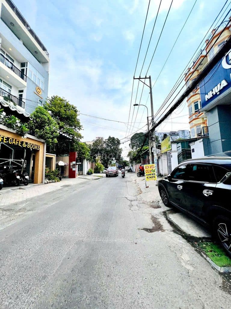 LÔ GÓC GẦN HOÀNG DIỆU 2- 70M2- NGANG 6,7M- HẺM THÔNG- 6 TỶ TL