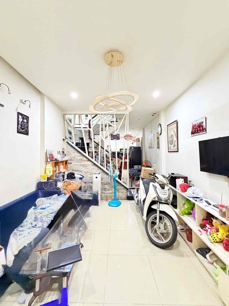 NGAY GÓC LẠC LONG QUÂN - ÂU CƠ SÁT MẶT TIỀN GIÁ CHỈ 5 TỶ XÍU
