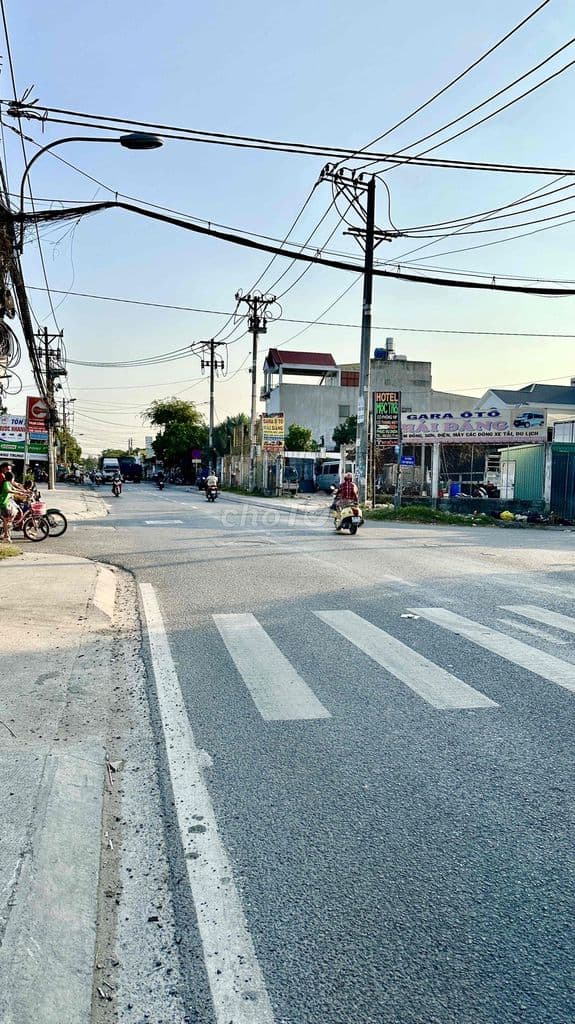 Bán nhà Dt 220m2 - 3 tầng mặt tiền Dương Công Khi