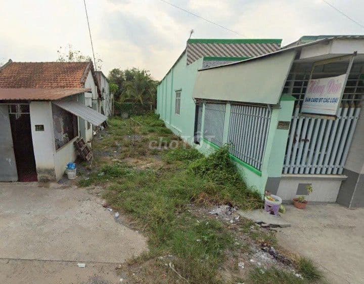 Chủ có 215m2 đất thổ cư ở mặt tiền đường 673, Phước Thạnh - Giá 700tr