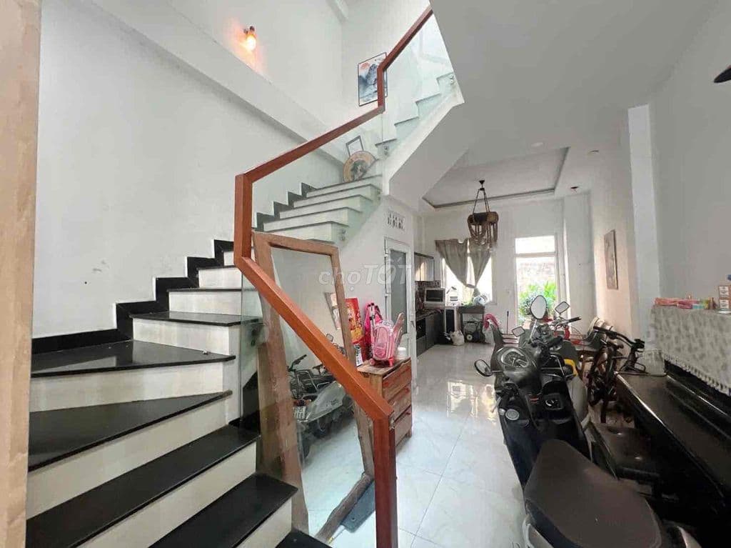 NHÀ 3 TẦNG – 77.4M2 - HẺM 5M – NGAY QL13 – Ô TÔ 7 CHỖ NGỦ NHÀ - Ảnh 3