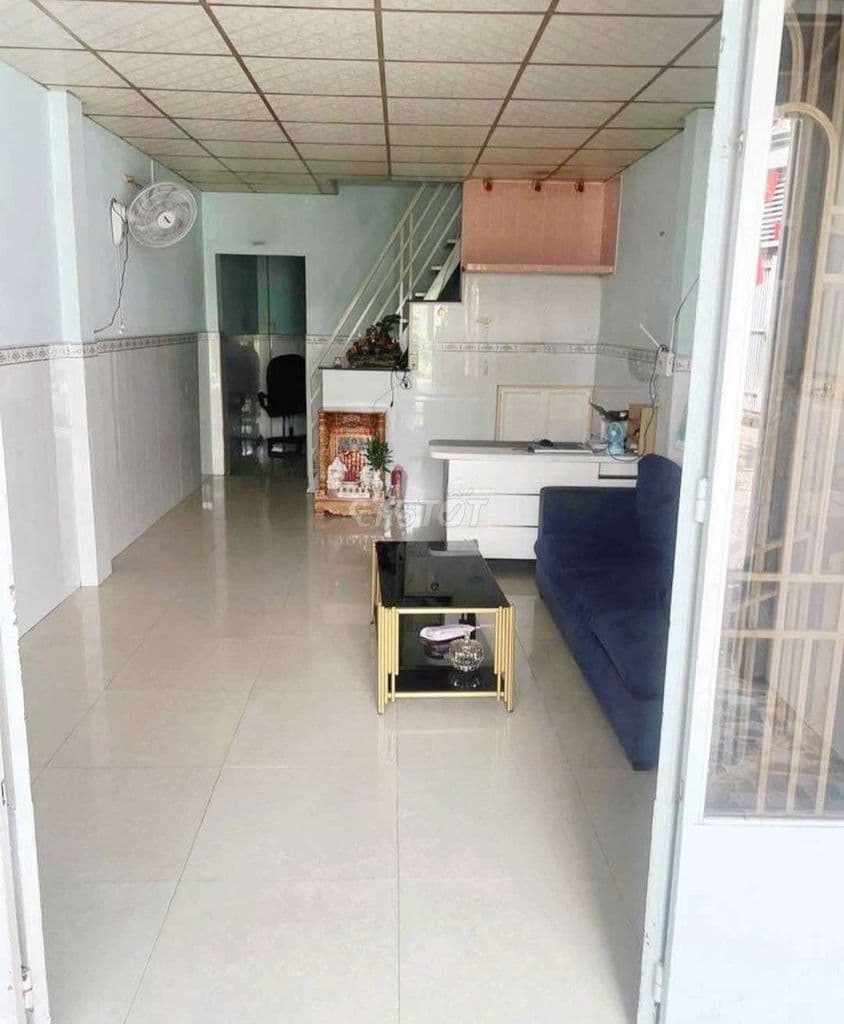 BÁN NHÀ 1 TRỆT 1 LẦU, 2PN,1WC KHU TÔ HIỆU, GIÁP QUẬN 11.